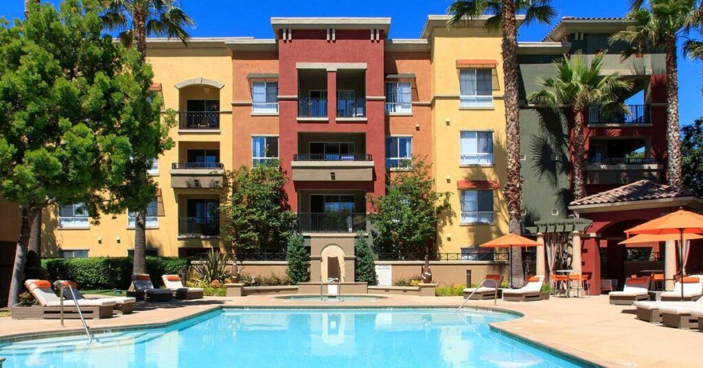 A Complete Guide to Exterior Paint Types and Finishes