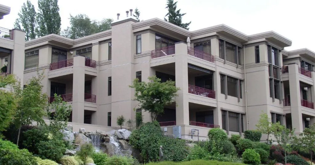 Stuc-O-Flex: Breathable Elastomeric Acrylic Finish